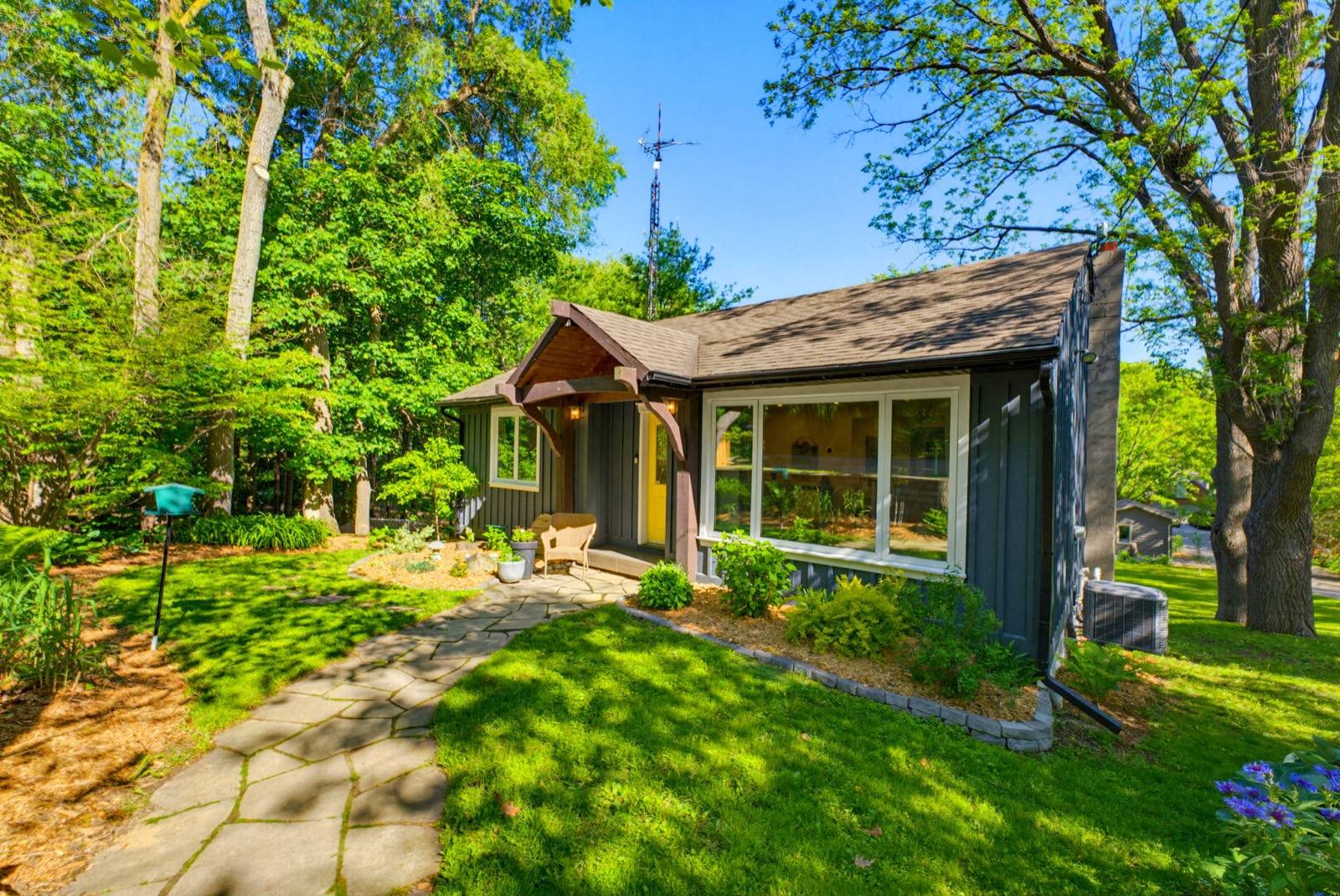 1131 Old Governors Rd, Hamilton